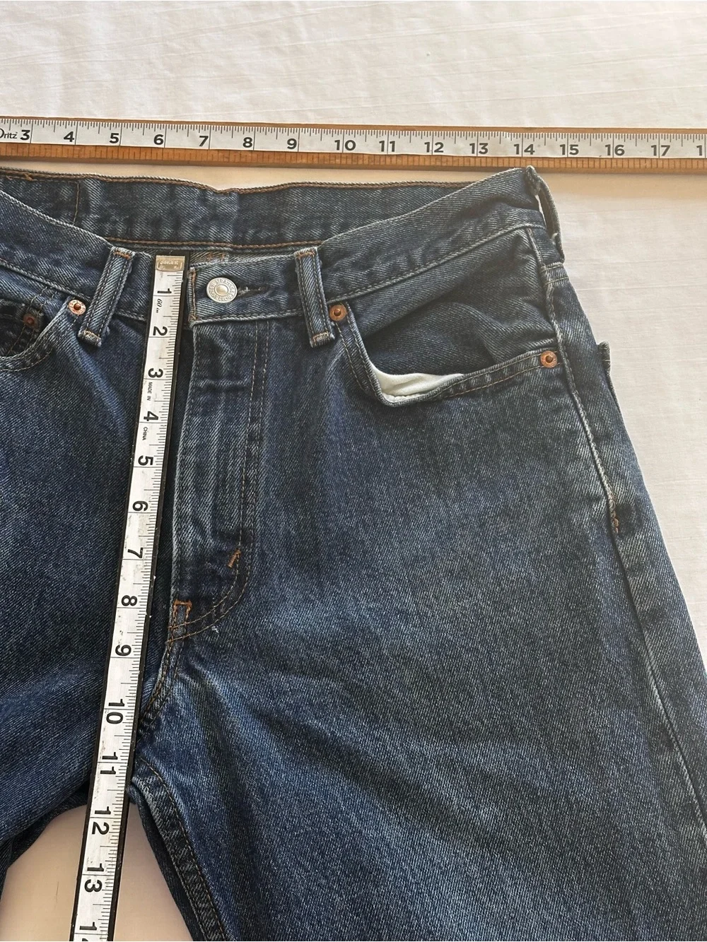 Levi’s 550 Relaxed Fit Dark Wash Jeans 30x34 Vintage Y2K Skater Streetwear